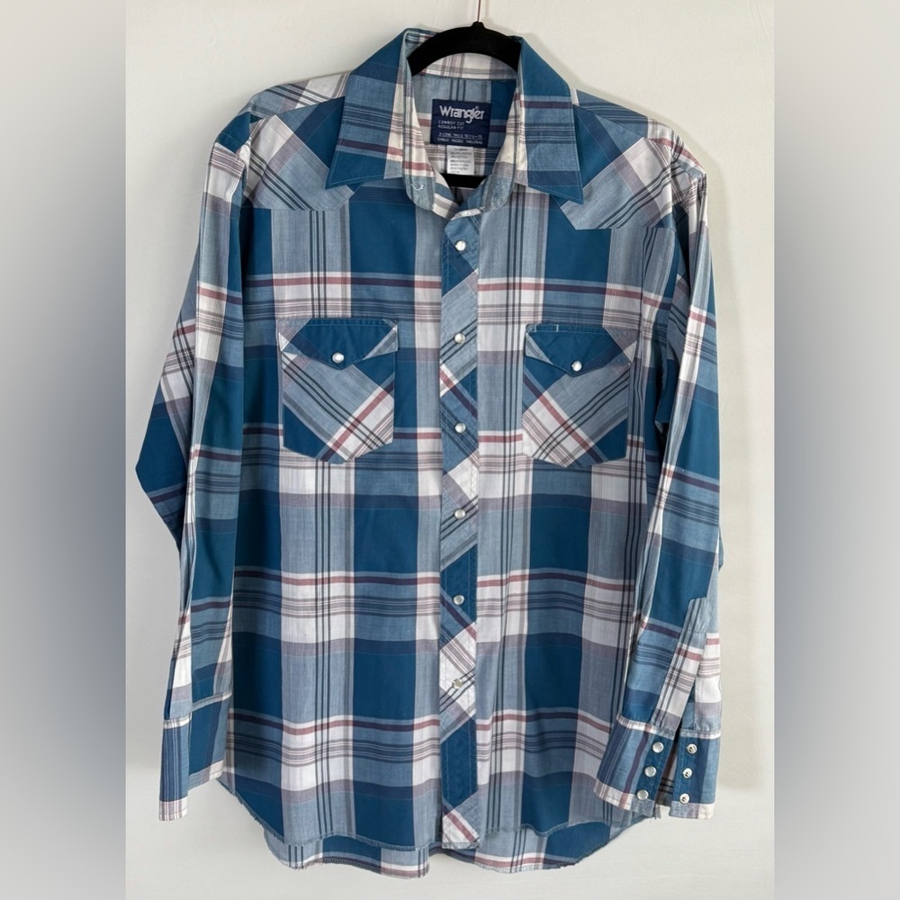 Vintage Wrangler snap button shirt • Men’s unsized